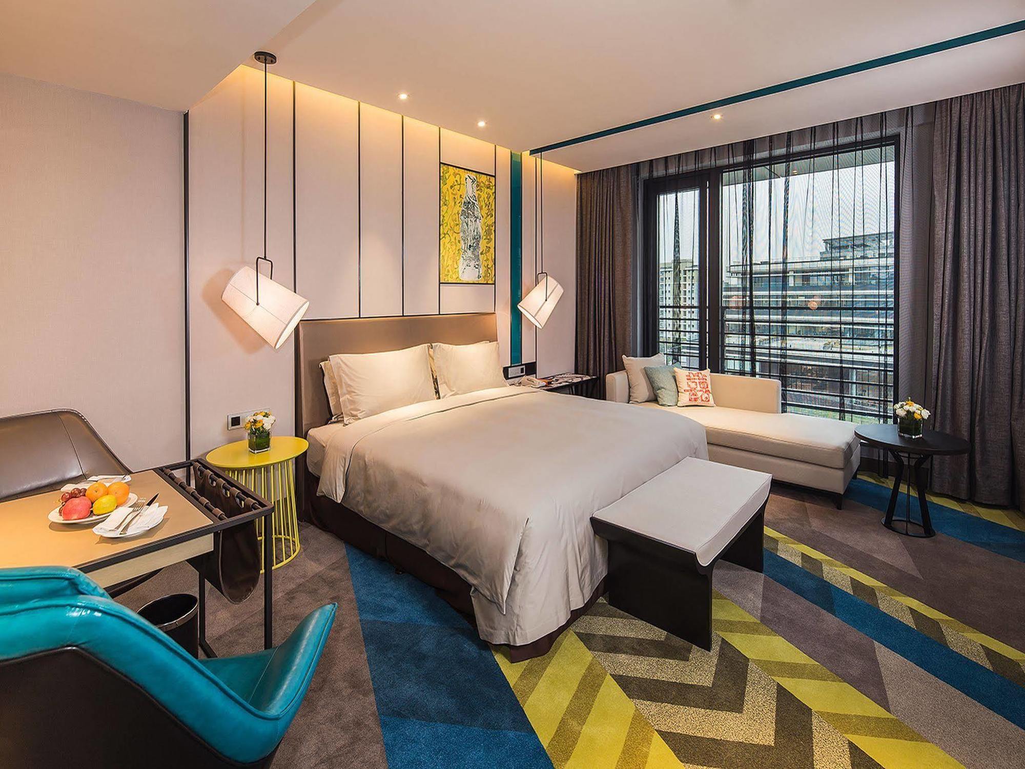 Minimax Premier Hongqiao Hotel 5*